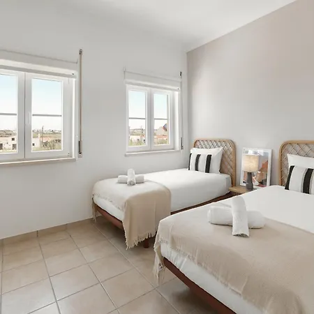 Bayside Baleal Феррел